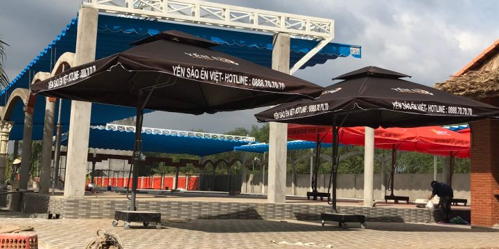 Thay bạt bạt xếp nhà hàng