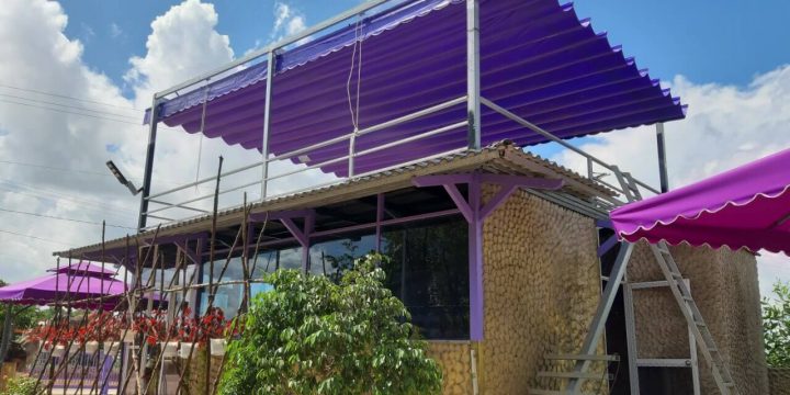 Thay bạt bạt xếp quán cafe