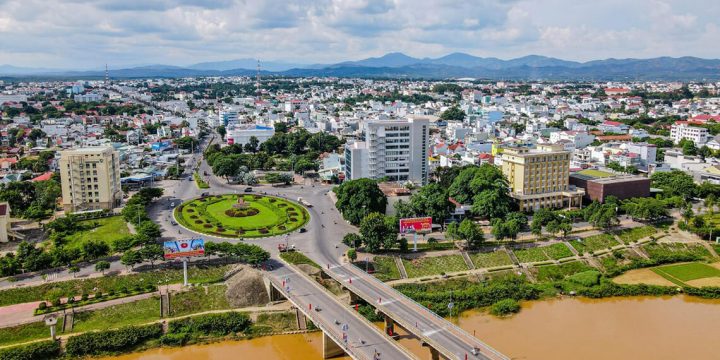 Thi công bạt che sân pickleball ở Kon Tum